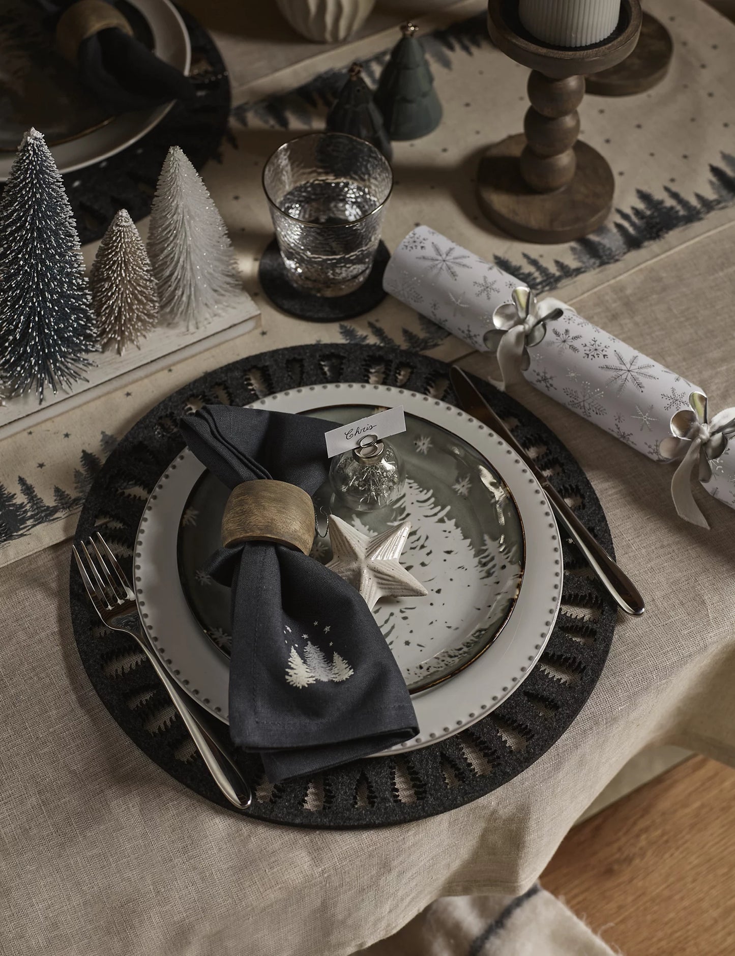 Set of 4 Christmas Tree Side Plates