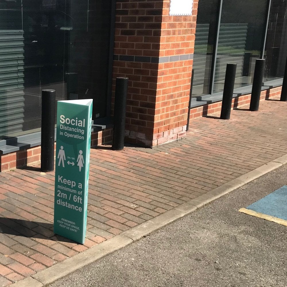 Social Distancing in Operation Post/Bollard Sign (800mm high for 200mm dia. post)