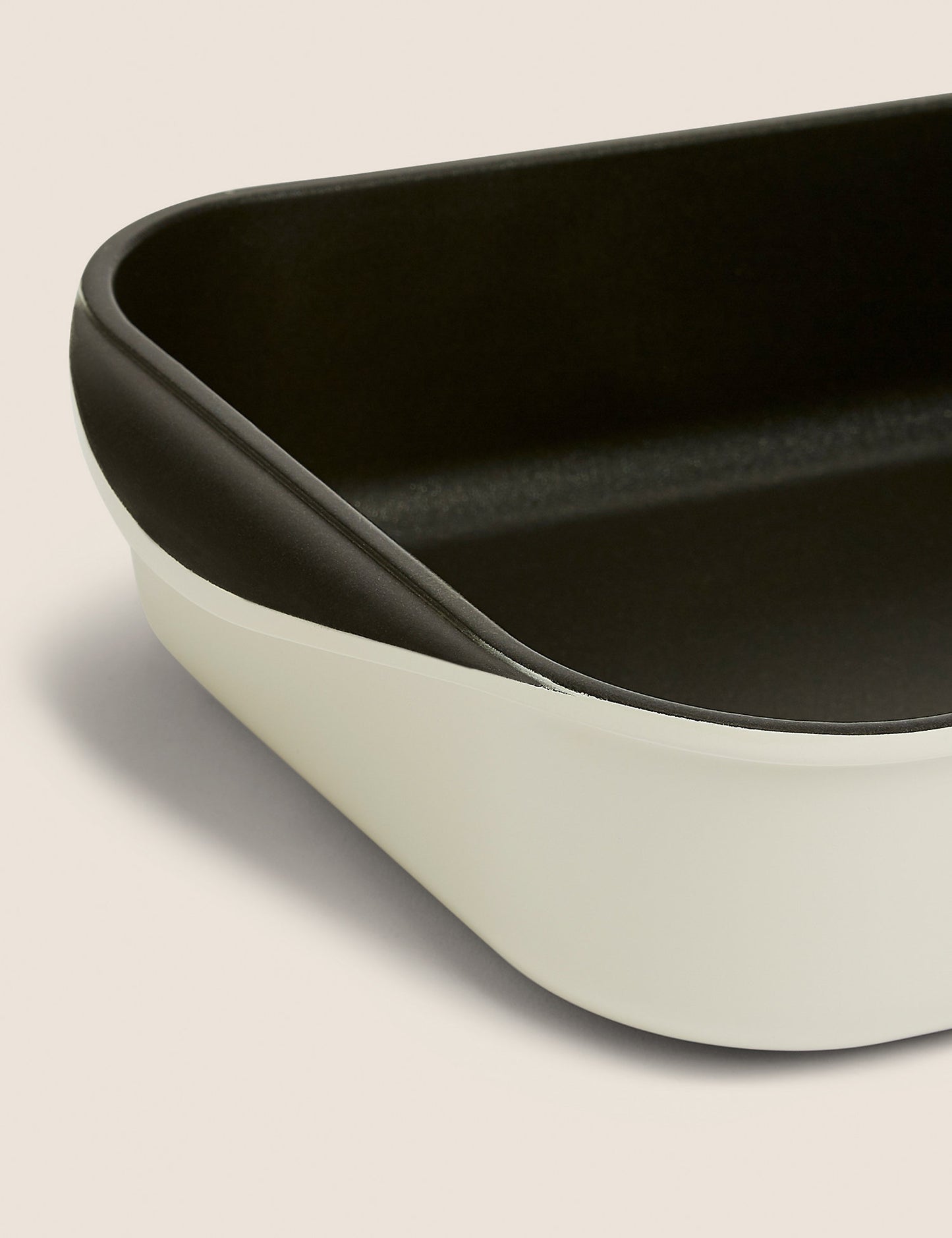 Large Cast Aluminium Roaster