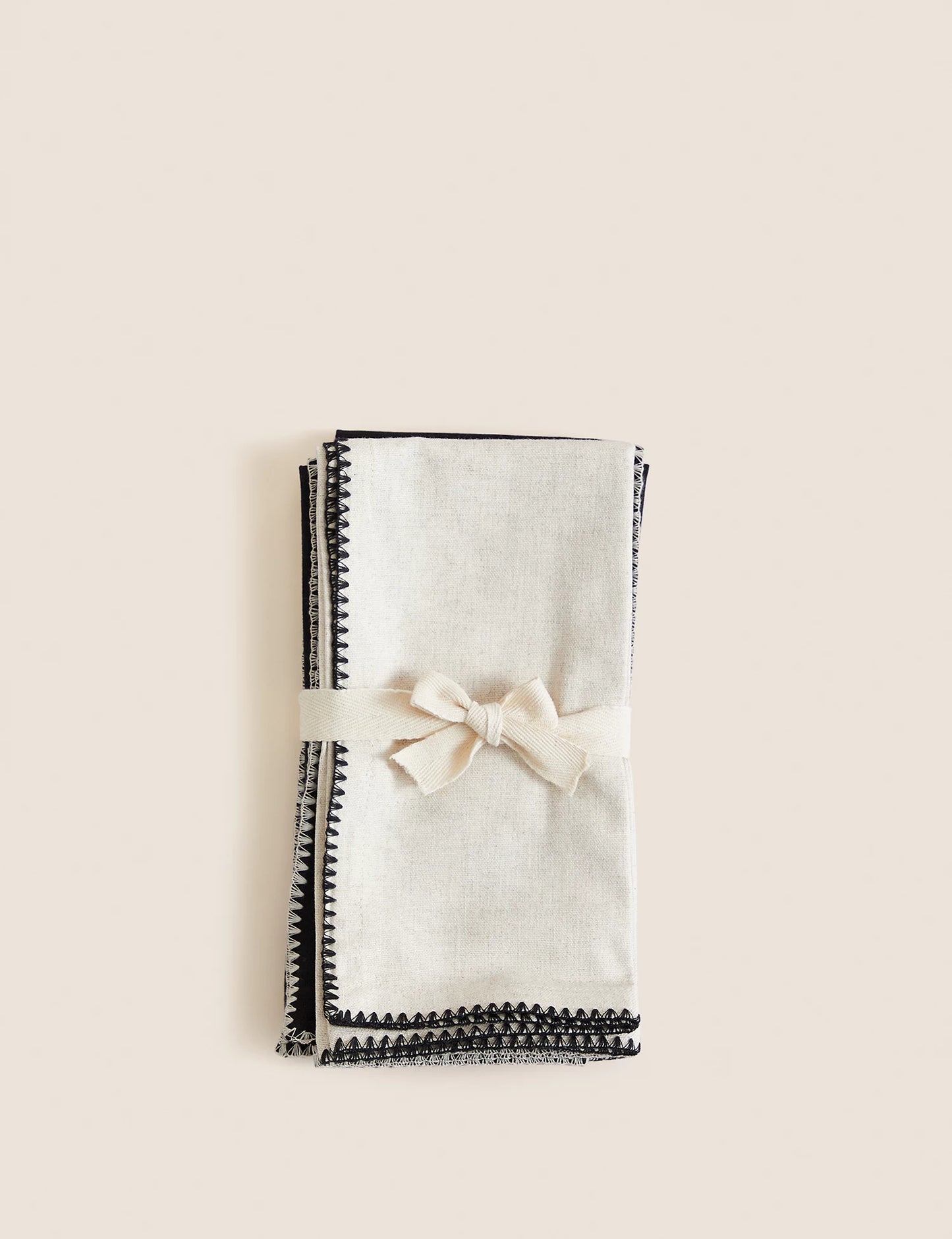 Set of 4 Cotton Rich Embroidered Napkins