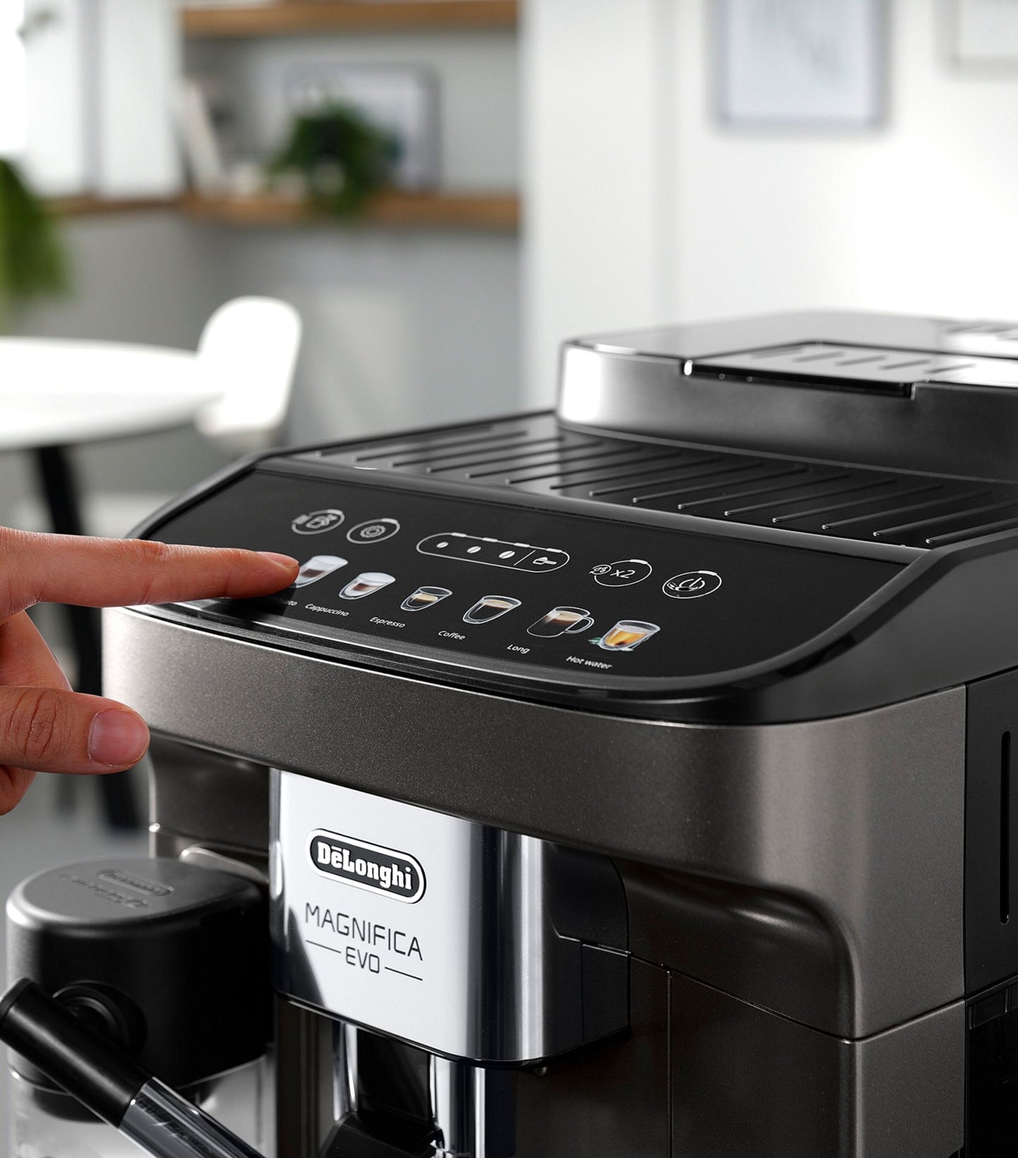 DE'LONGHI  Magnifica Evo Coffee Machine