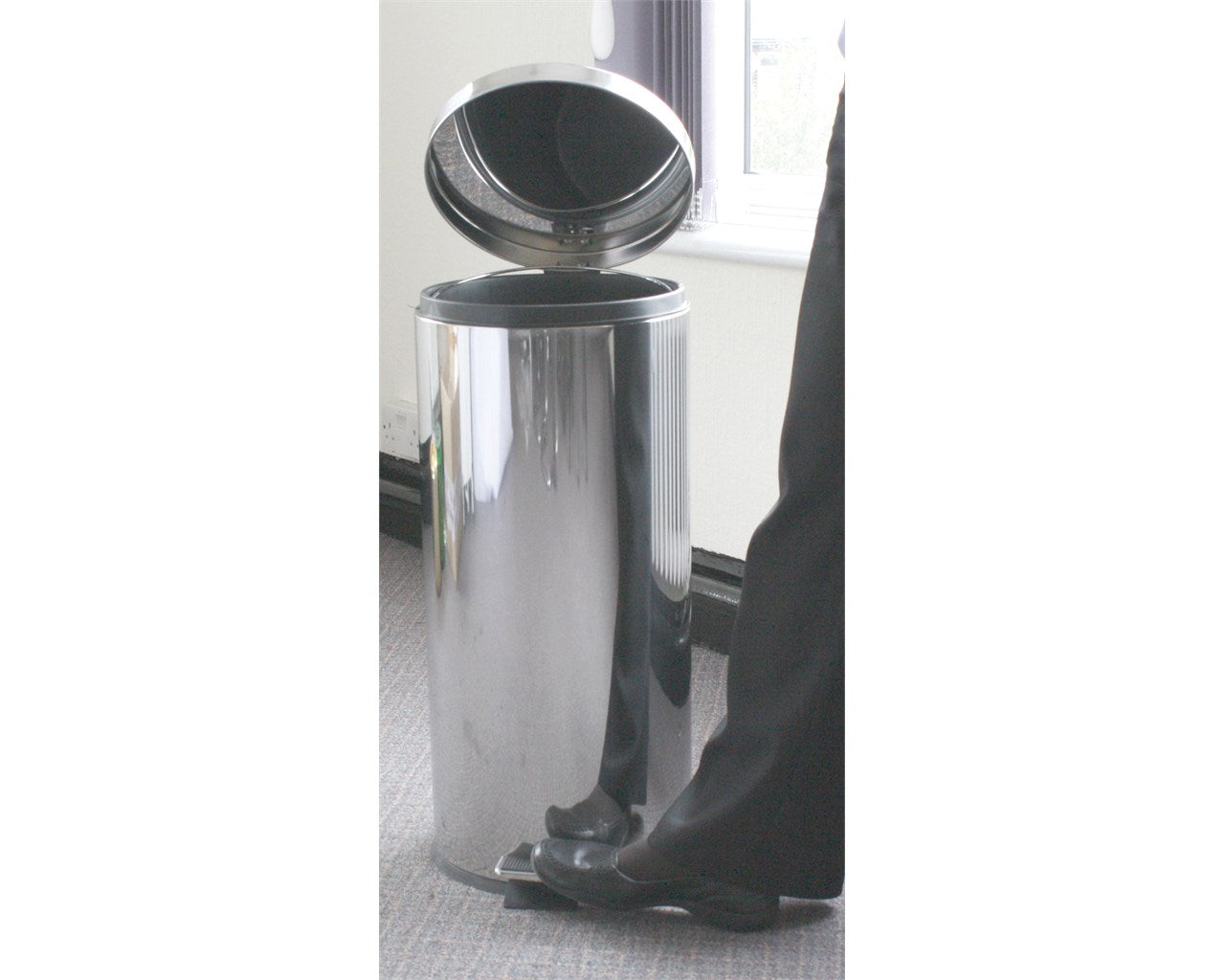 30L Pedal Bin - Mirror Stainless Steel Pack size: Case of 1