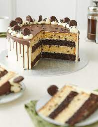 Extra Large Cookies & Cream Cake (Serves 32)