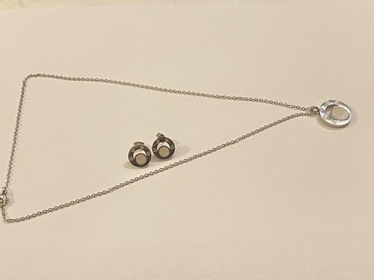 Beautiful necklace and matching earrings - Collectionmarket